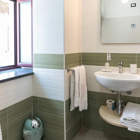 Bed & Breakfast Meuble Leonetti 4*